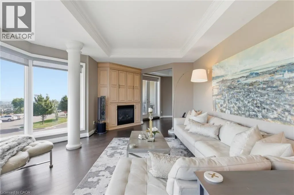 174 MOUNTAIN PARK Avenue Unit# 2W, #2W