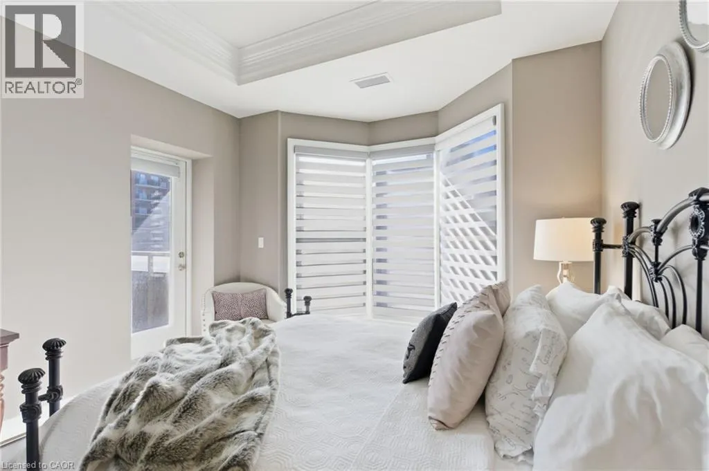 174 MOUNTAIN PARK Avenue Unit# 2W, #2W