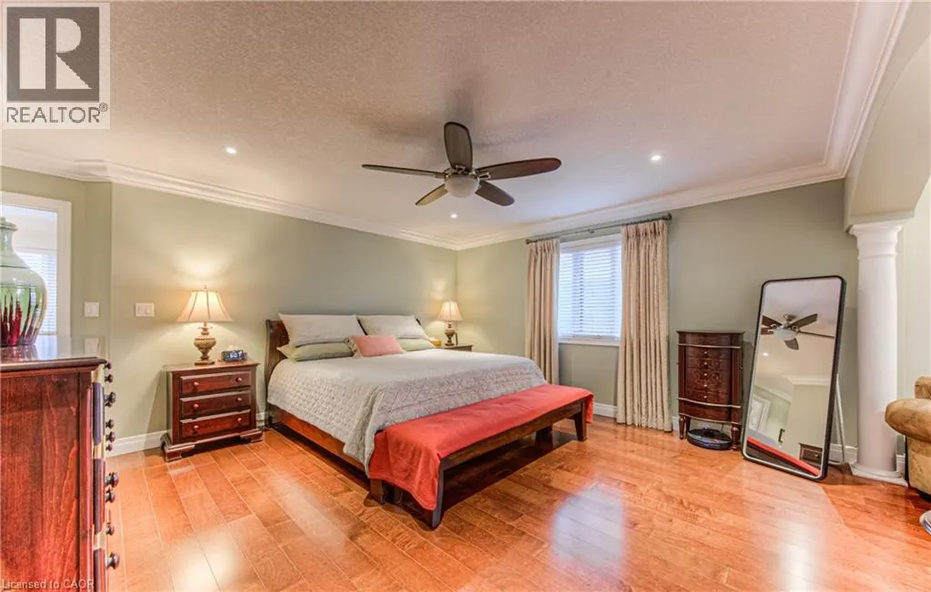 7 JOHN ROSS Court