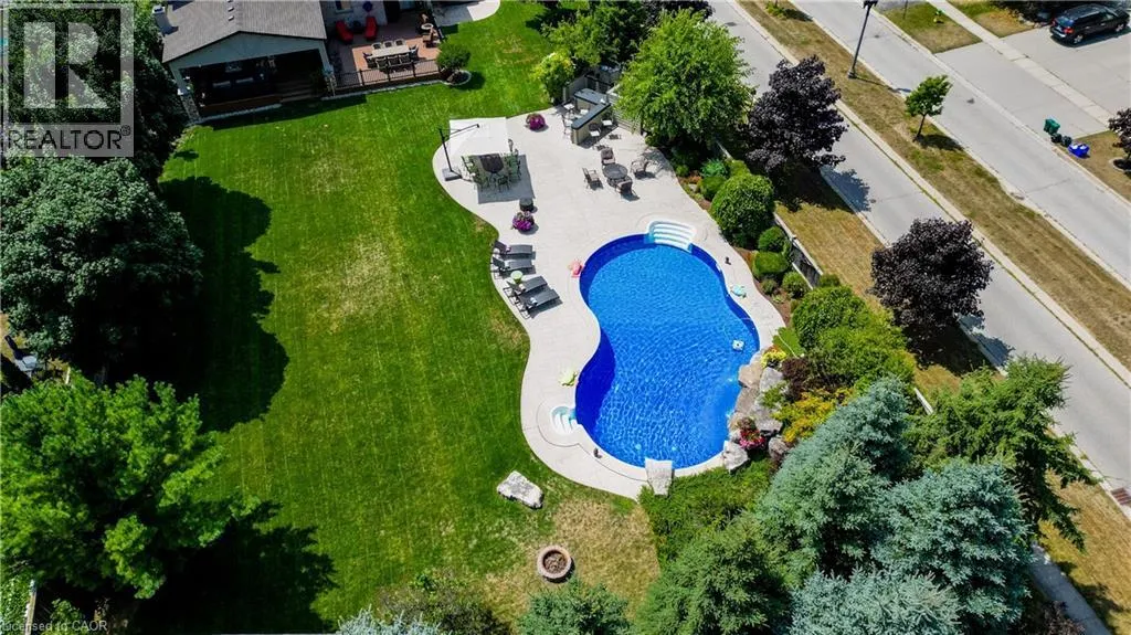 7 JOHN ROSS Court