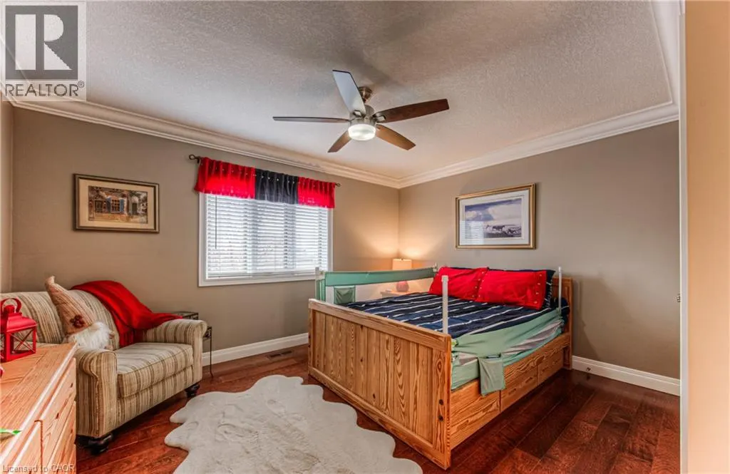 7 JOHN ROSS Court