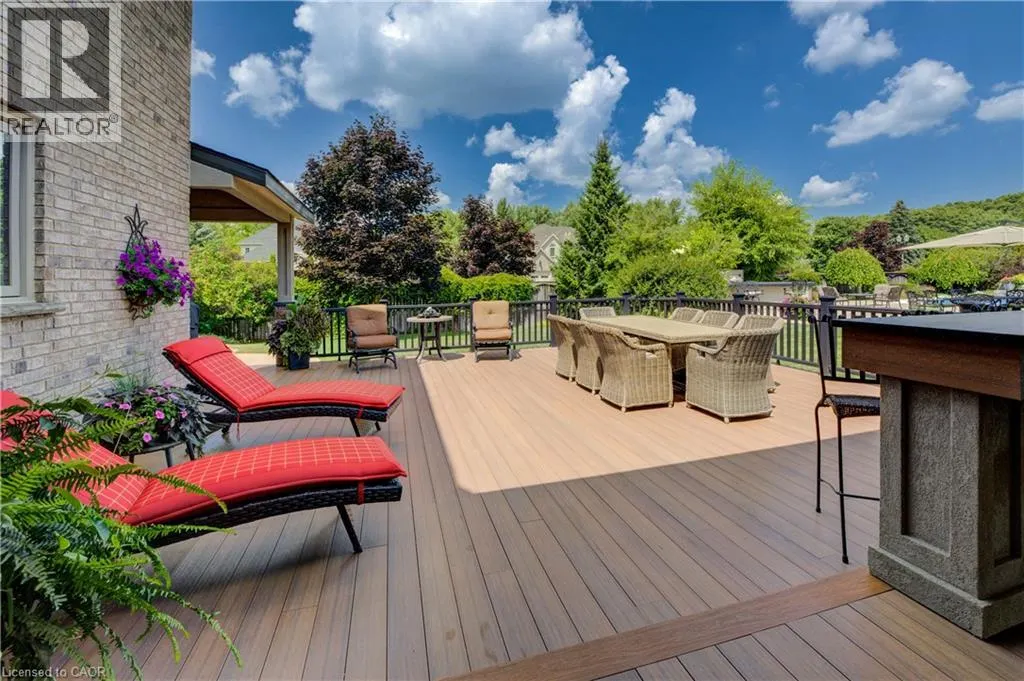 7 JOHN ROSS Court