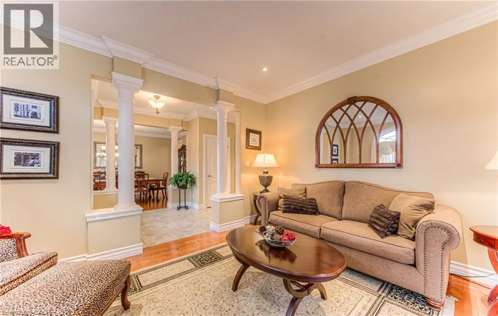 7 JOHN ROSS Court