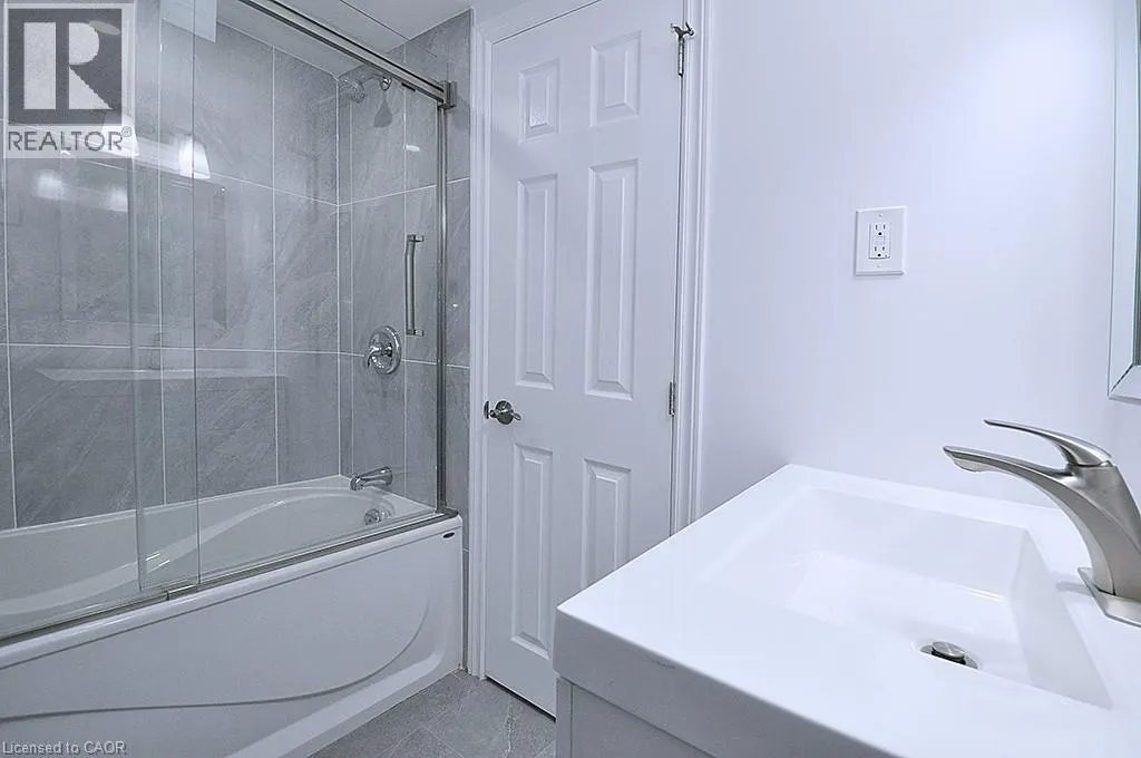 75 WOODHAVEN Road Unit# 1, #1