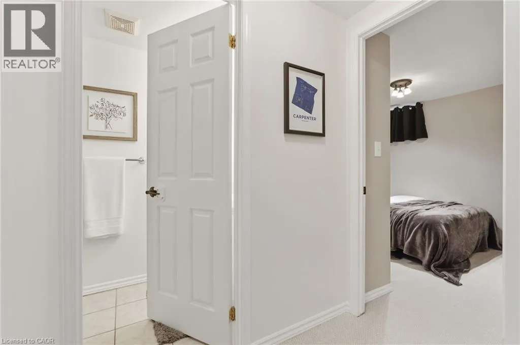 28 BROOKHEATH Lane
