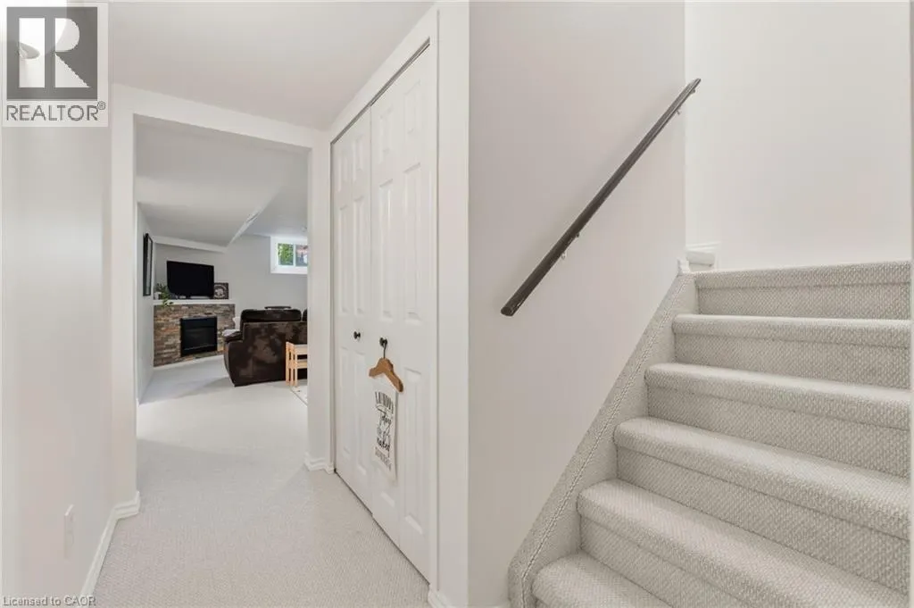 28 BROOKHEATH Lane