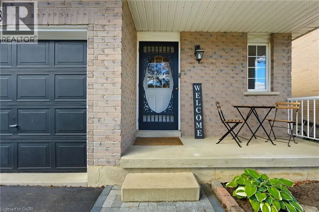 28 BROOKHEATH Lane