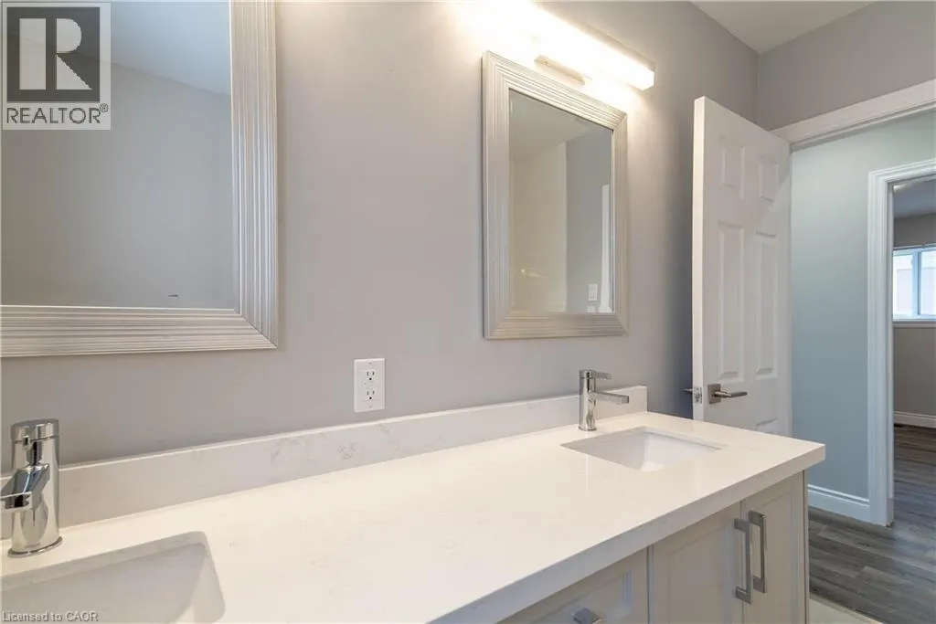 196 UPPER PARADISE Road Unit# 1, #1