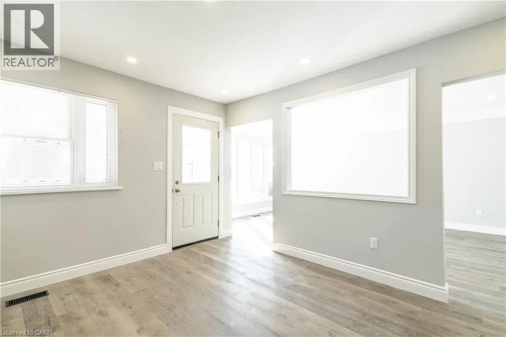 196 UPPER PARADISE Road Unit# 1, #1