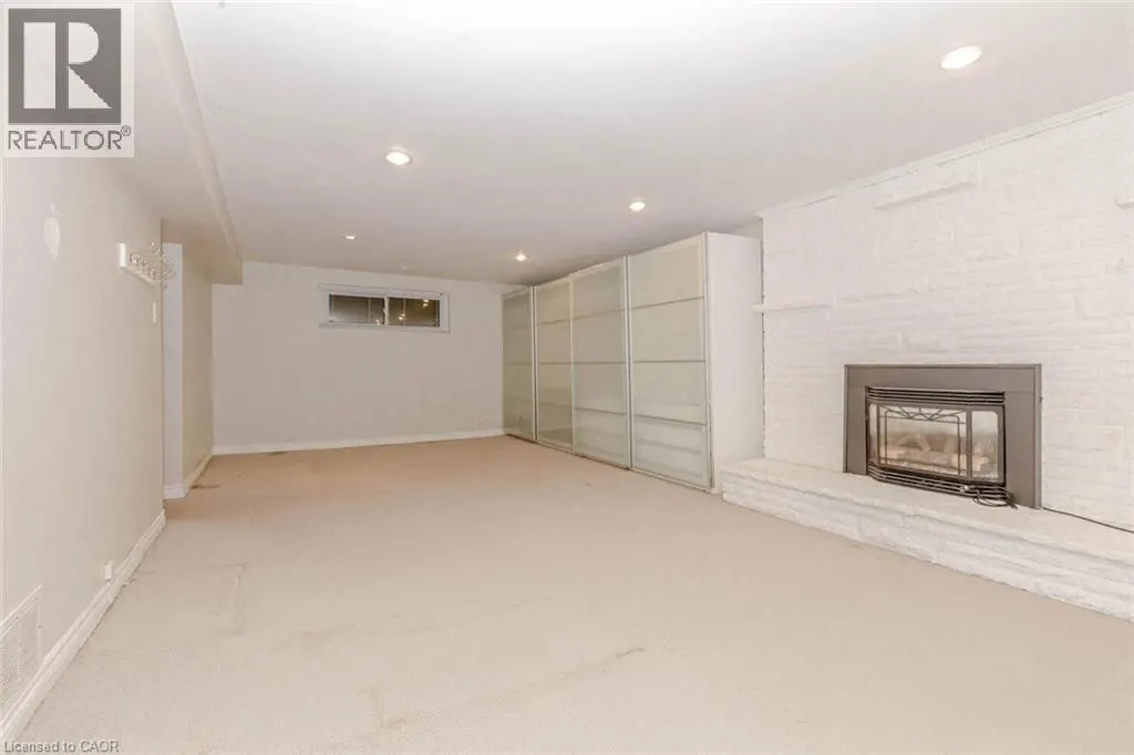 1259 TWIN OAKS Drive