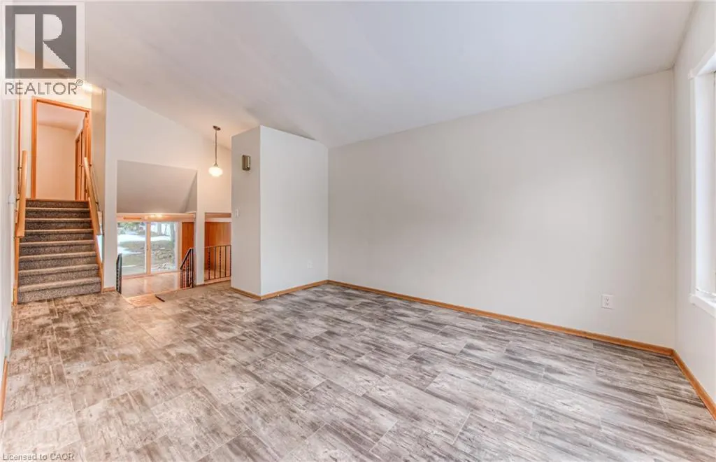 17 ROOSEVELT Avenue