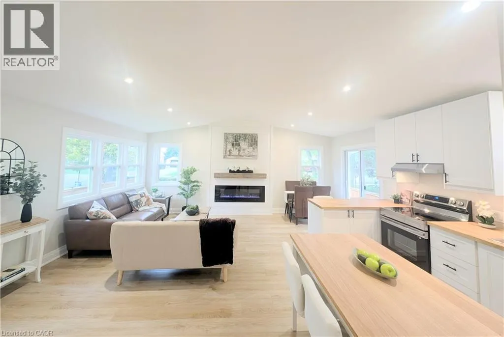 52 VALENCOURT Drive