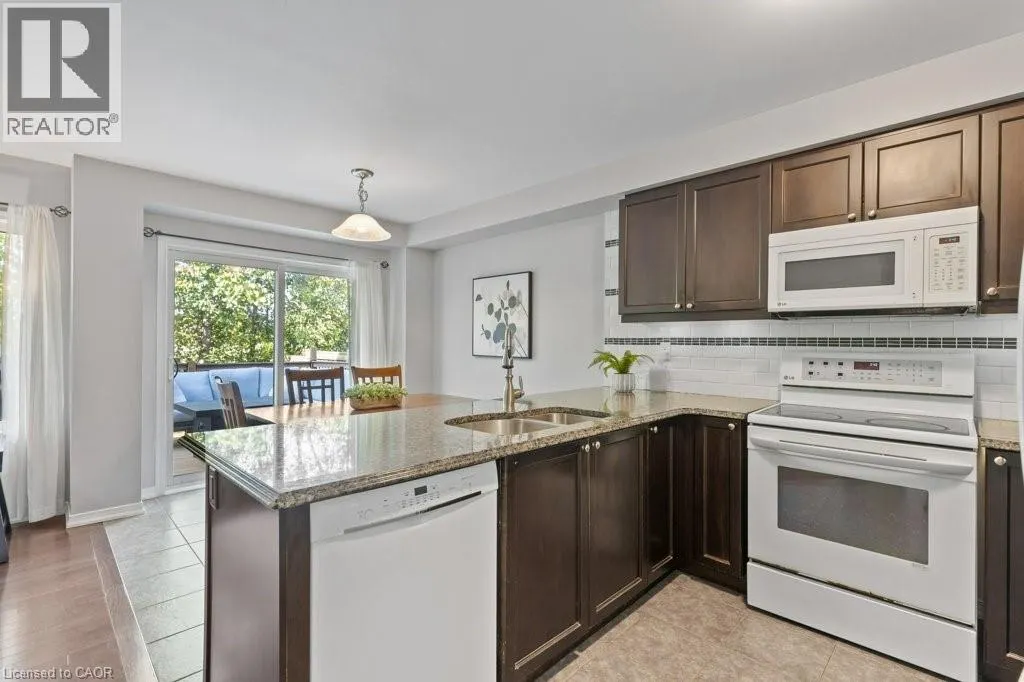 286 APPLE HILL Crescent