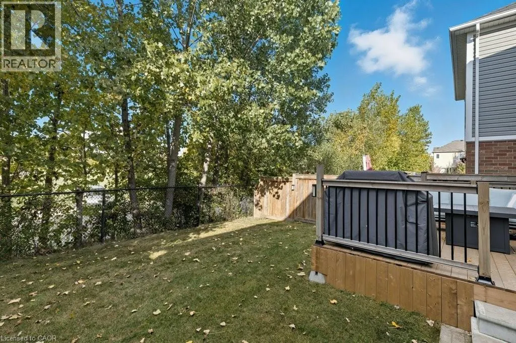 286 APPLE HILL Crescent