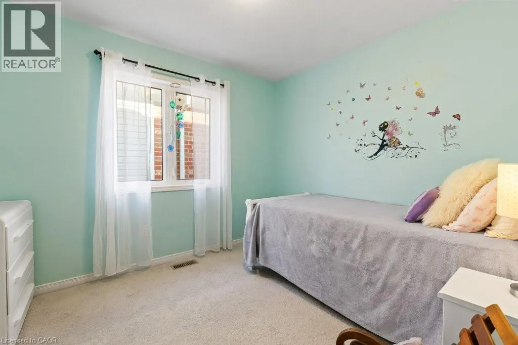 286 APPLE HILL Crescent