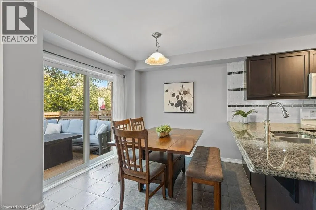 286 APPLE HILL Crescent
