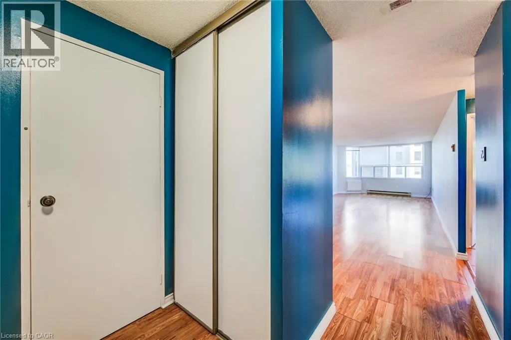 55 GREEN VALLEY Drive Unit# 811, #811