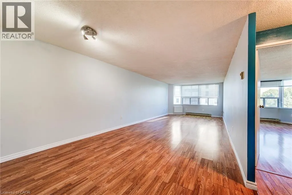 55 GREEN VALLEY Drive Unit# 811, #811