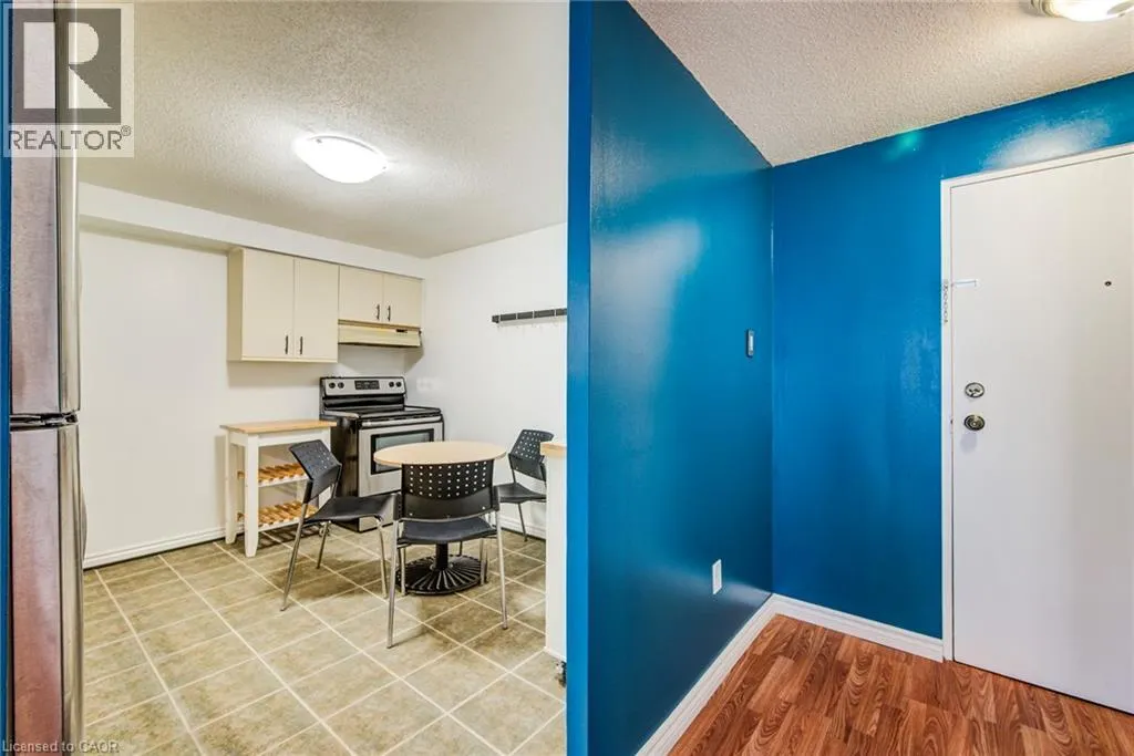 55 GREEN VALLEY Drive Unit# 811, #811