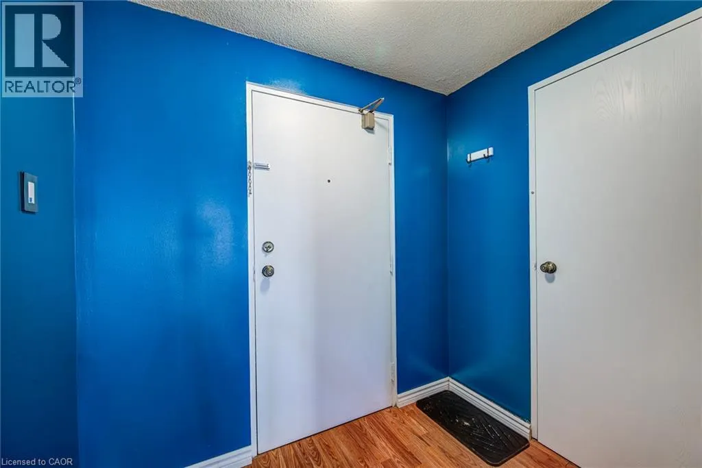 55 GREEN VALLEY Drive Unit# 811, #811