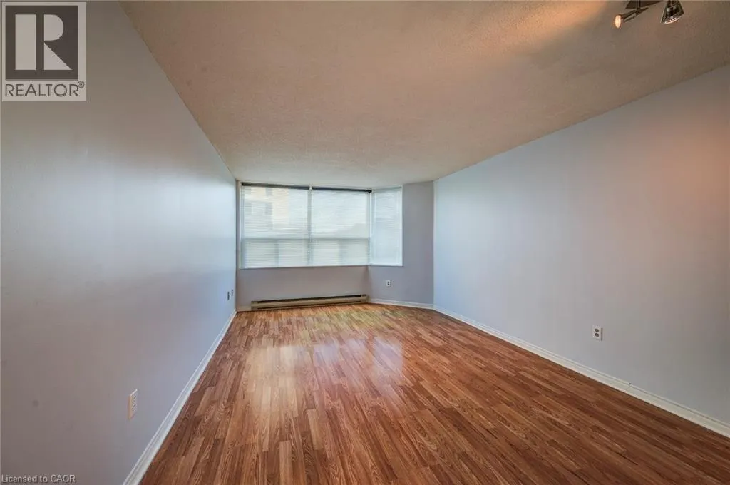 55 GREEN VALLEY Drive Unit# 811, #811