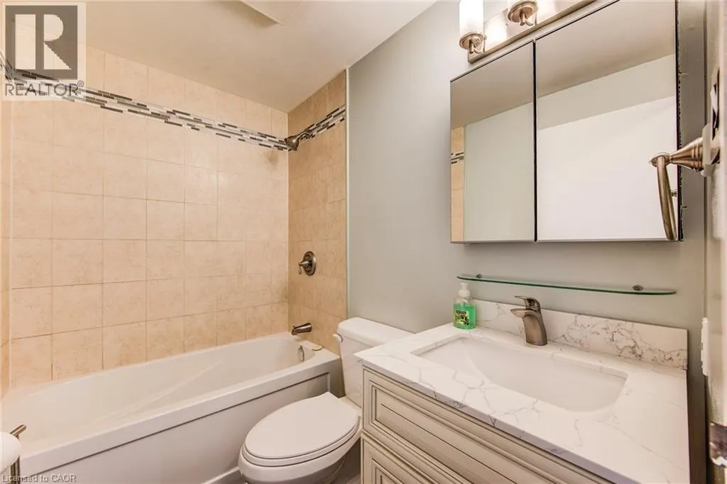 55 GREEN VALLEY Drive Unit# 811, #811