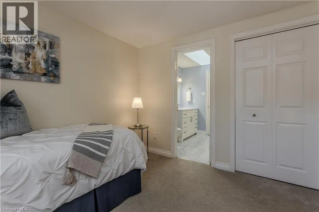 2390 WOODWARD Avenue Unit# 5, #5