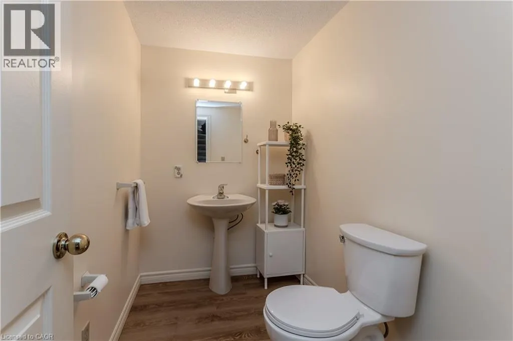 2390 WOODWARD Avenue Unit# 5, #5