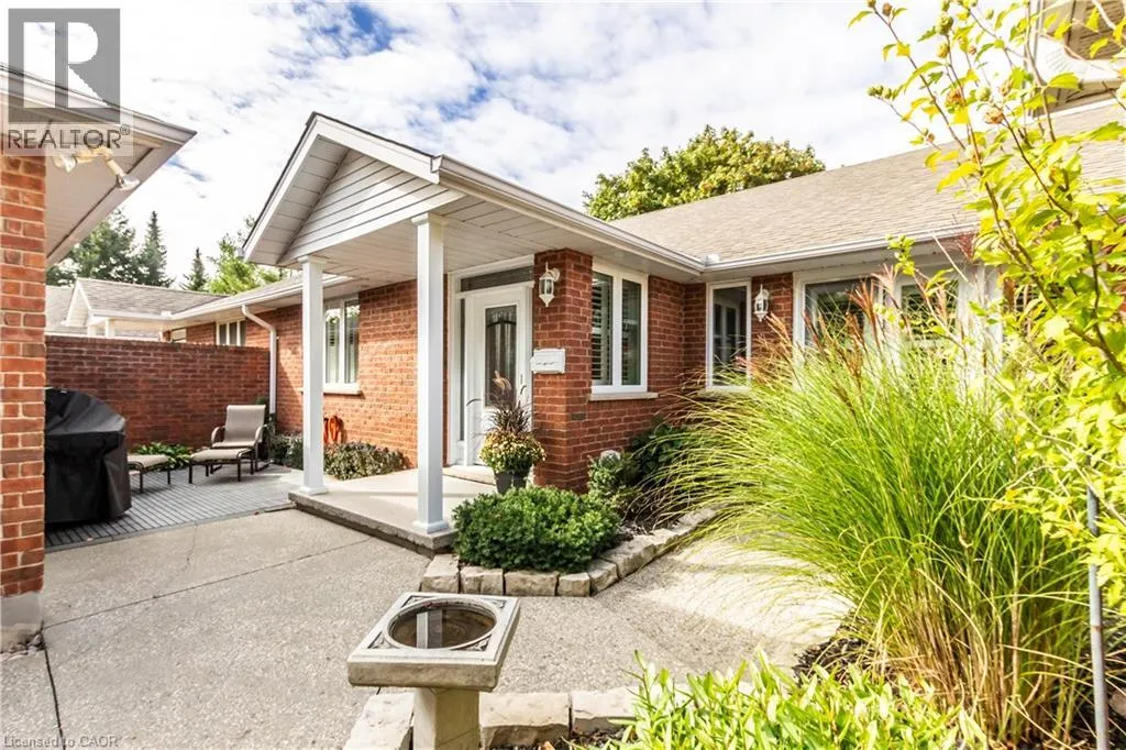 71 BEASLEY Crescent Unit# 16, #16