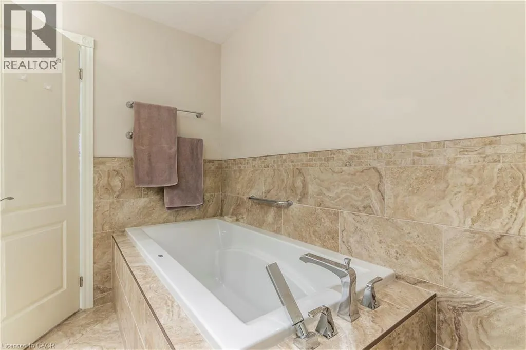 71 BEASLEY Crescent Unit# 16, #16