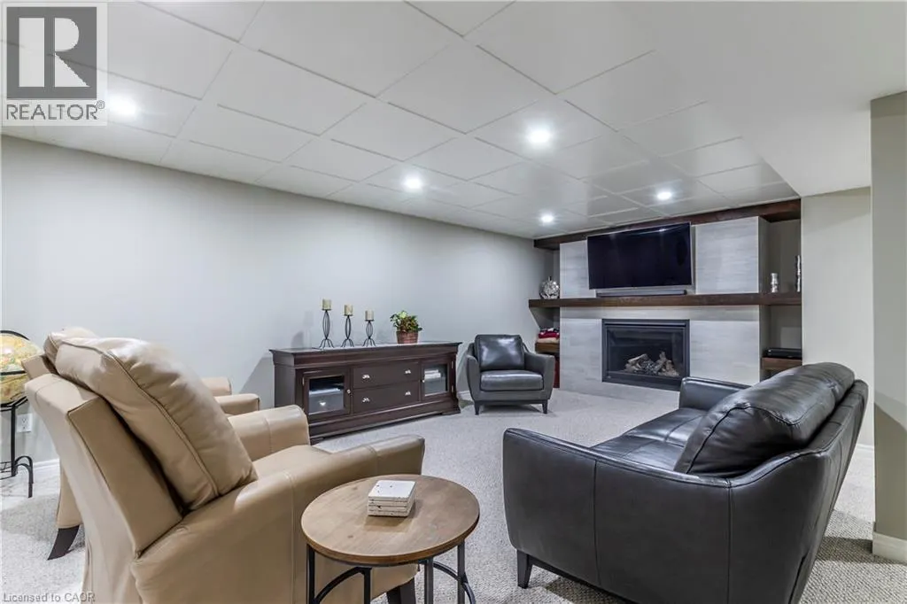 71 BEASLEY Crescent Unit# 16, #16