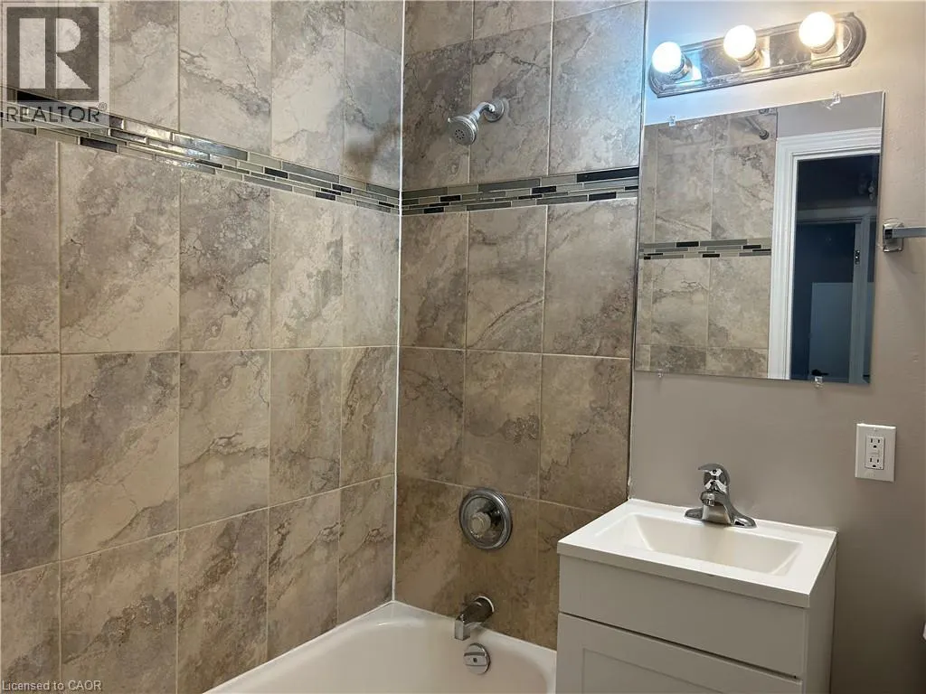 212 QUEENSTON Road Unit# 2, #2