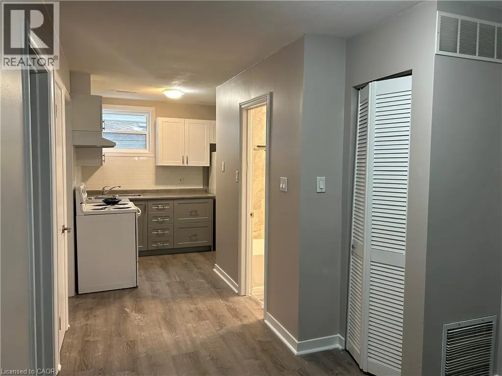212 QUEENSTON Road Unit# 2, #2
