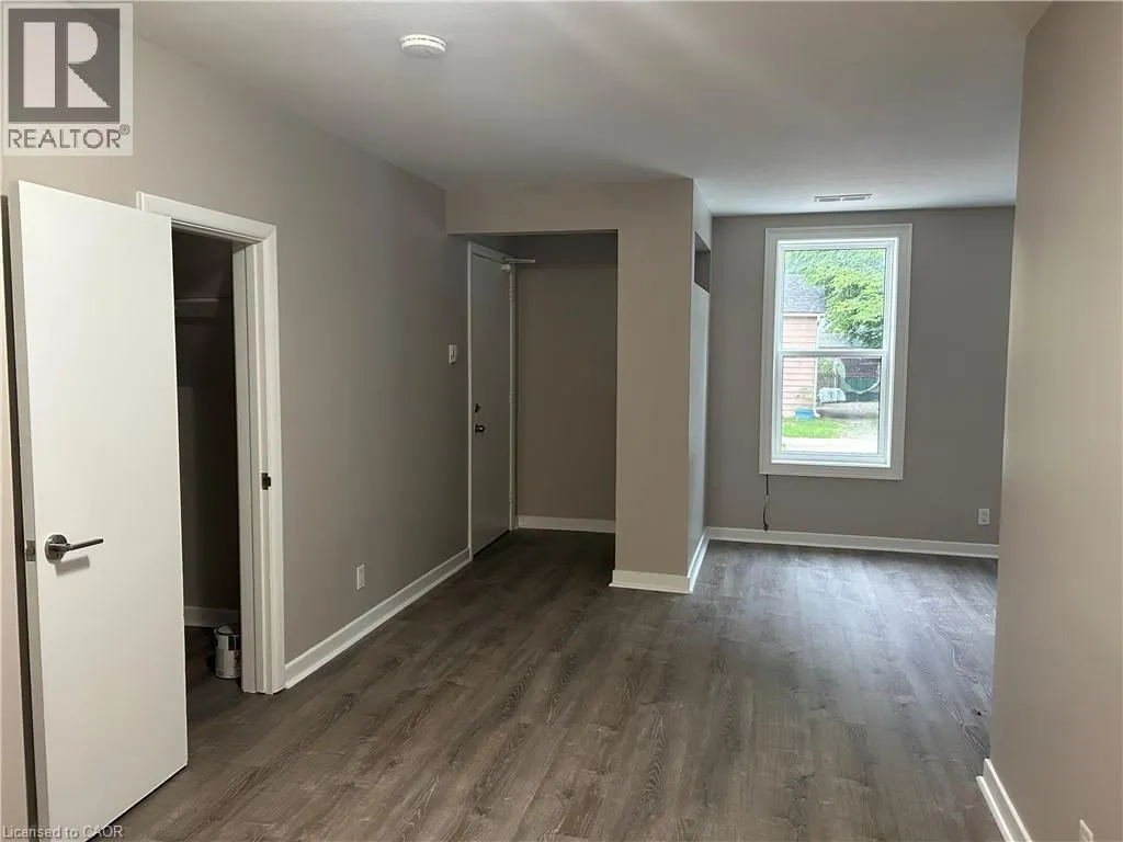 212 QUEENSTON Road Unit# 2, #2