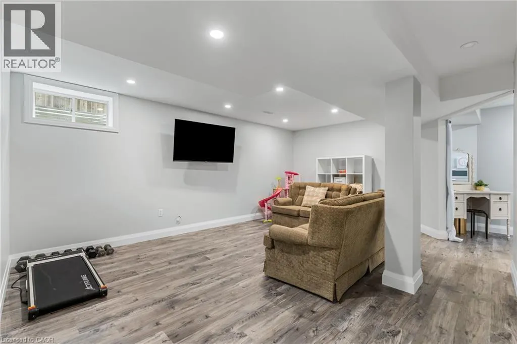 153 PORCHLIGHT Drive