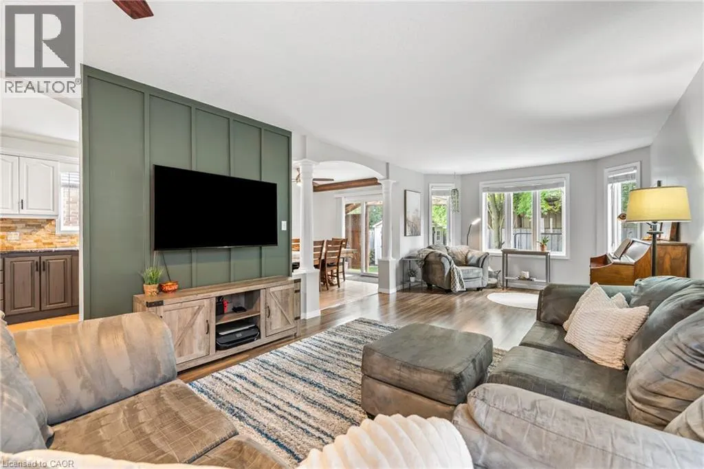 153 PORCHLIGHT Drive