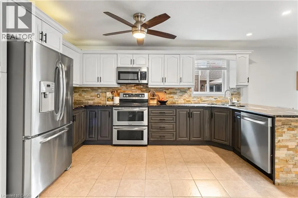 153 PORCHLIGHT Drive