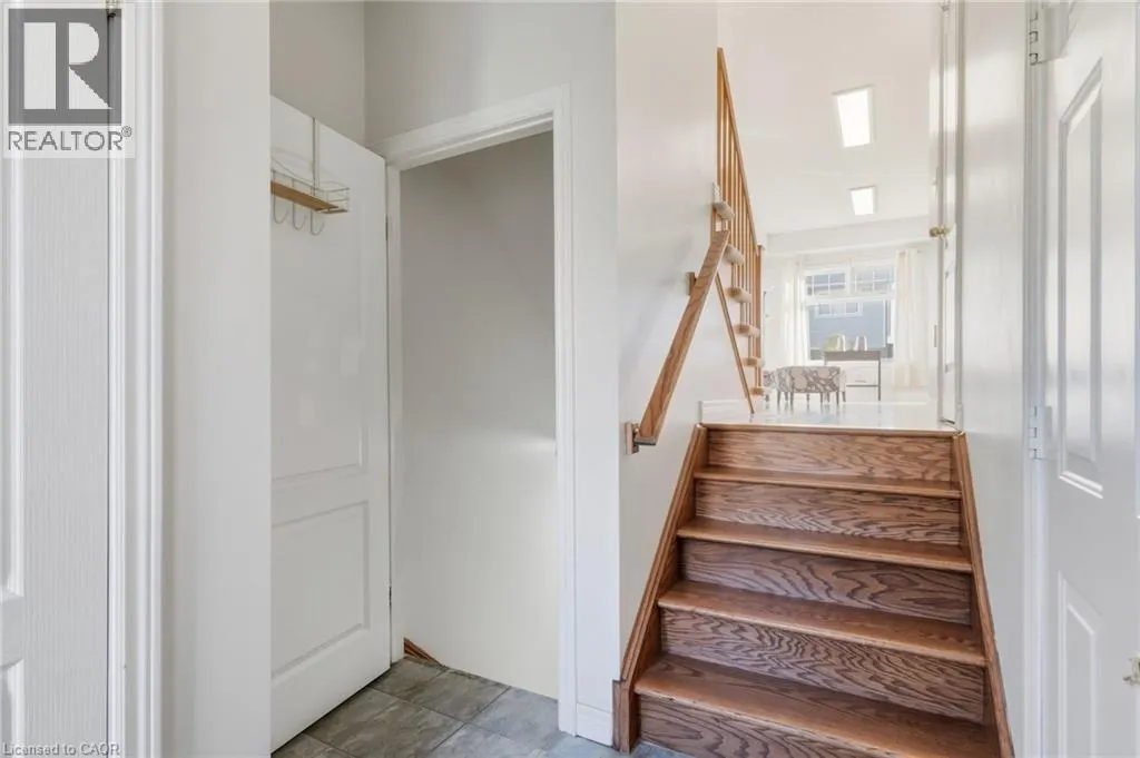 232 STONEHENGE Drive Unit# 37, #37