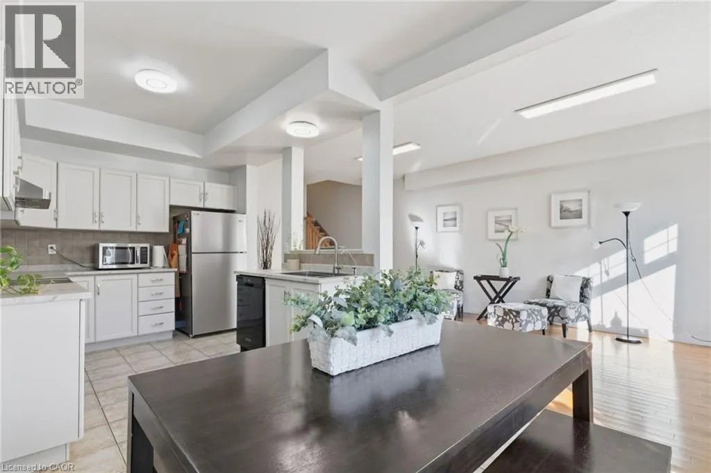 232 STONEHENGE Drive Unit# 37, #37