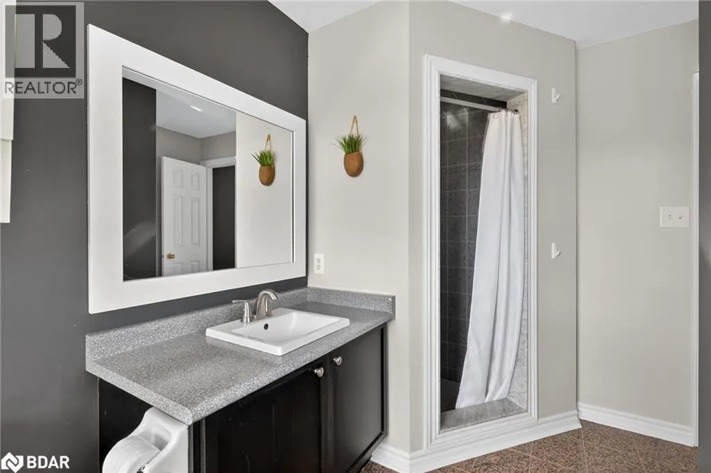 122 NORTHVIEW Crescent