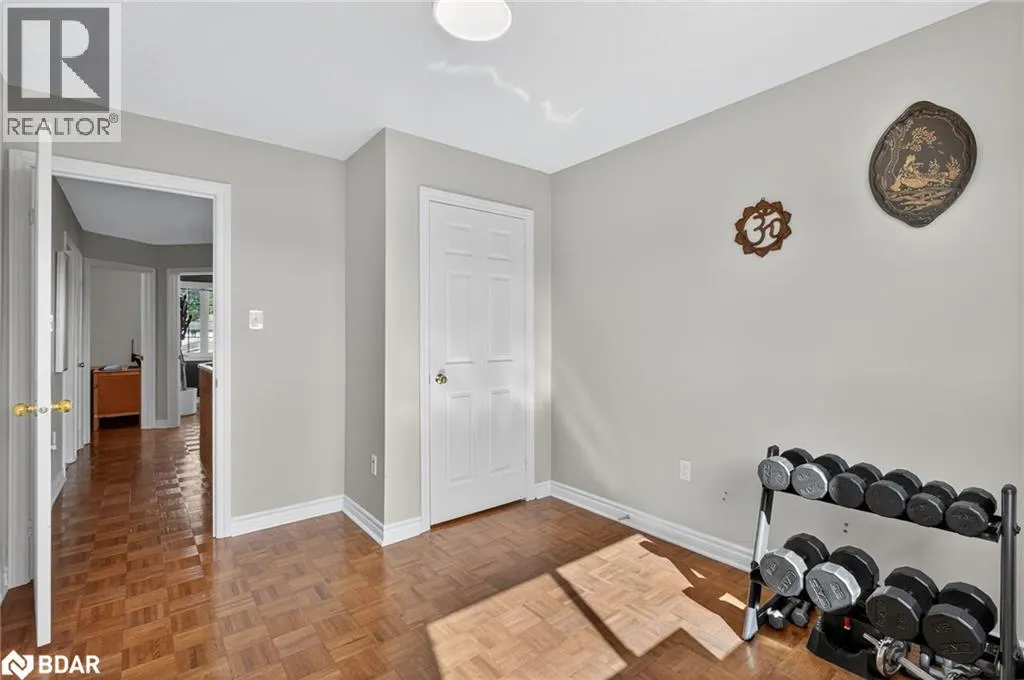122 NORTHVIEW Crescent