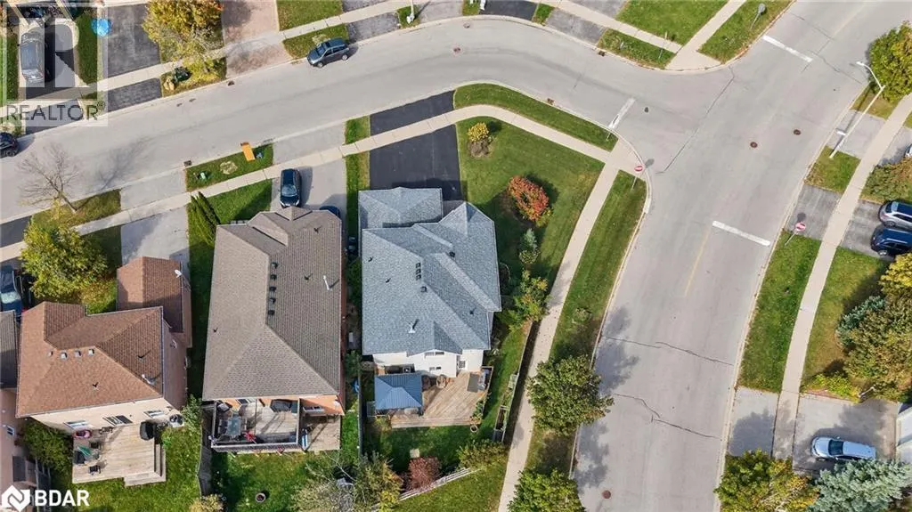 122 NORTHVIEW Crescent