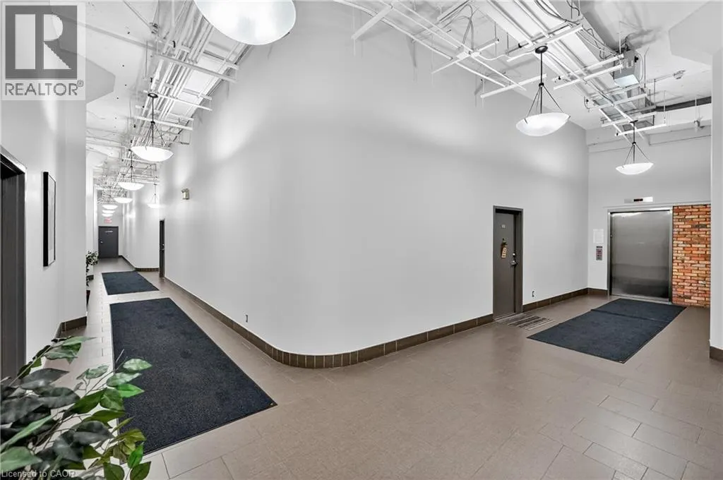 80 KING WILLIAM Street Unit# 404, #404