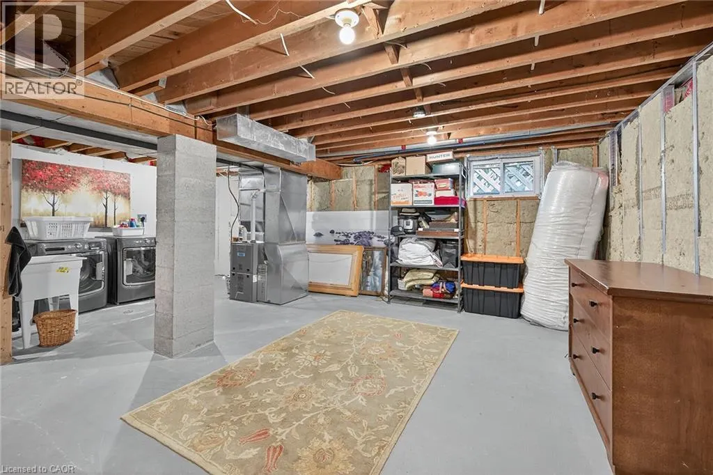 233 TOWNSEND Avenue