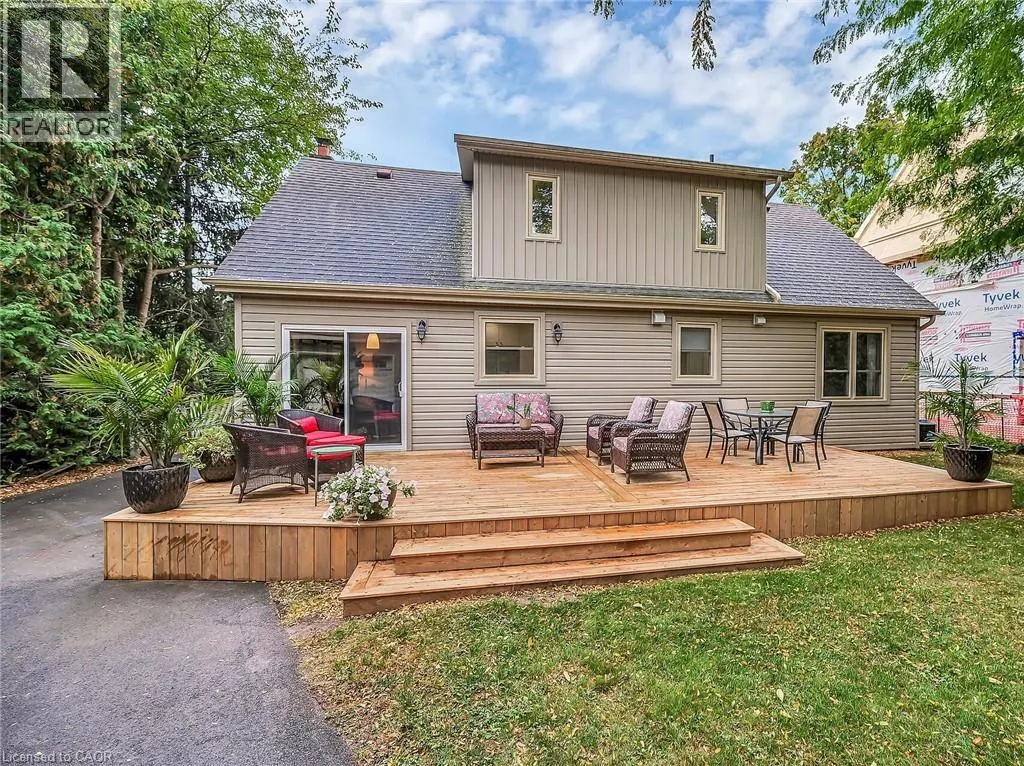 233 TOWNSEND Avenue