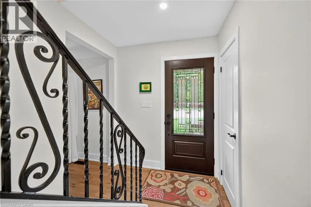 233 TOWNSEND Avenue