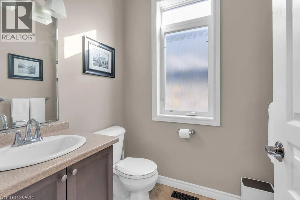 424 ALAN Crescent