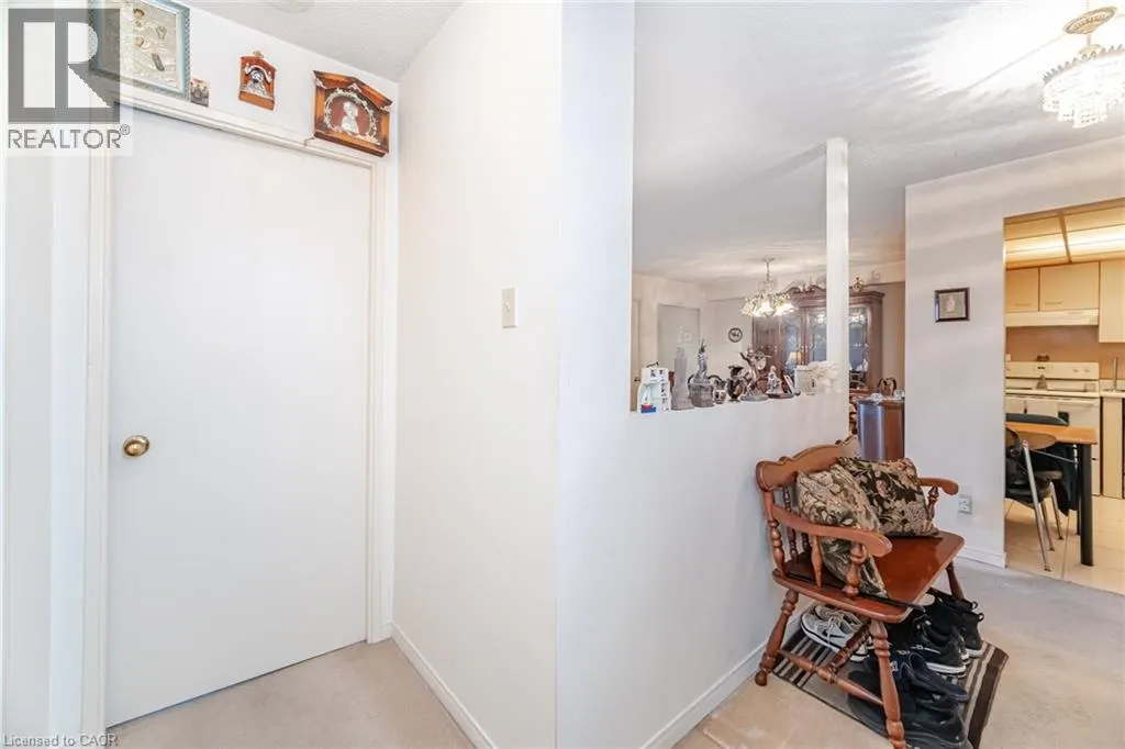 115 HILLCREST Avenue Unit# 615, #615