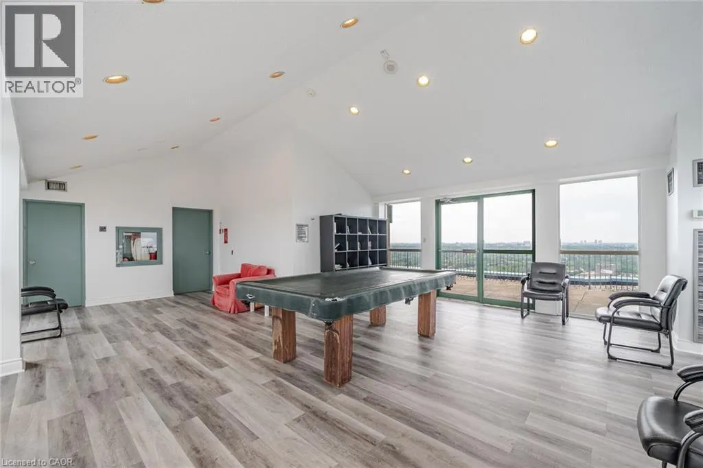 115 HILLCREST Avenue Unit# 615, #615
