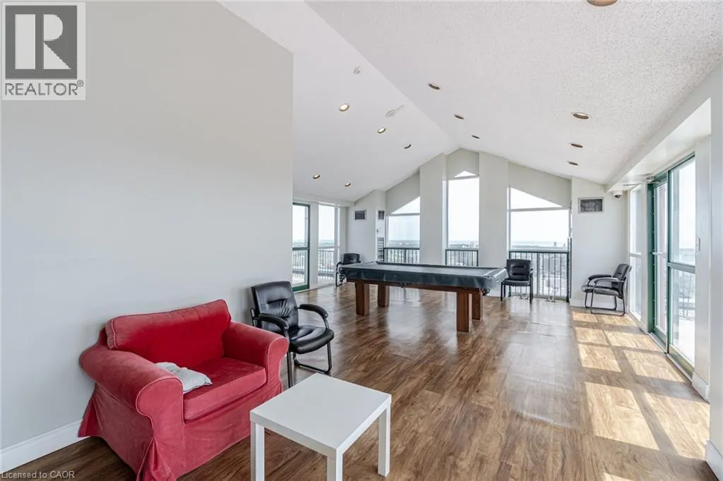 115 HILLCREST Avenue Unit# 615, #615